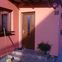 Dačice_vchodové_dveře_2