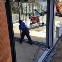 Montáž_velkých_prosklených_polí